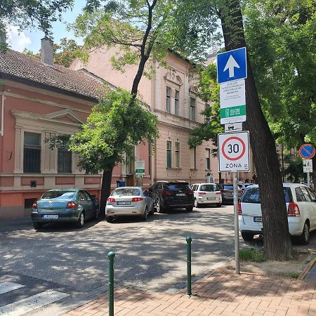 Pompar Belvarosi Apartman Szeged Exterior photo