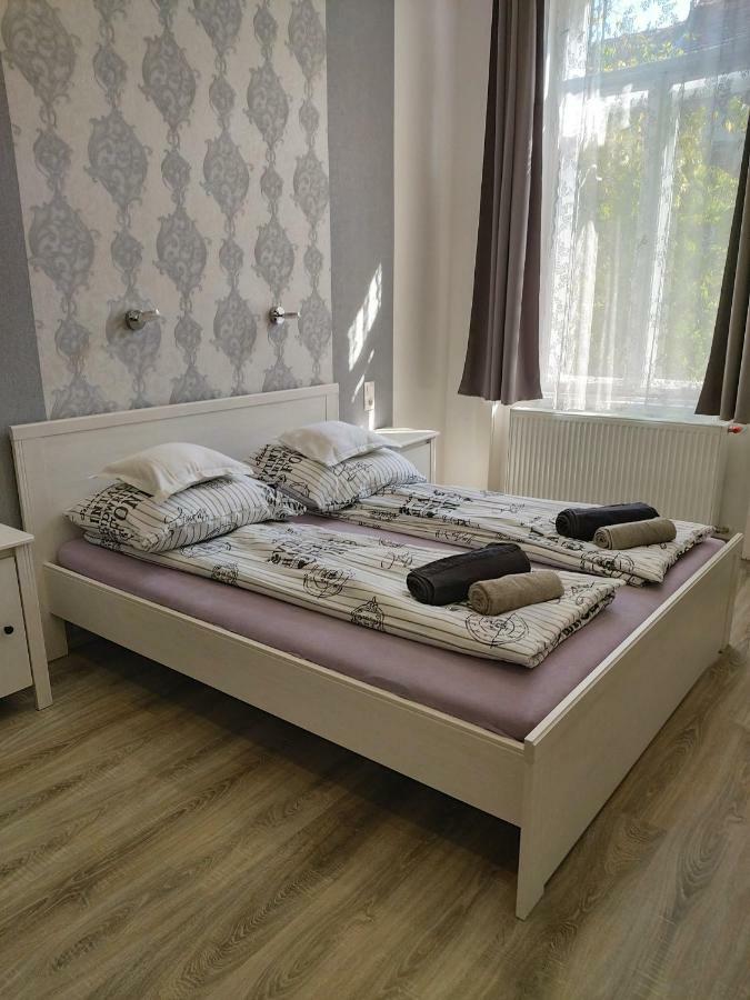 Pompar Belvarosi Apartman Szeged Exterior photo